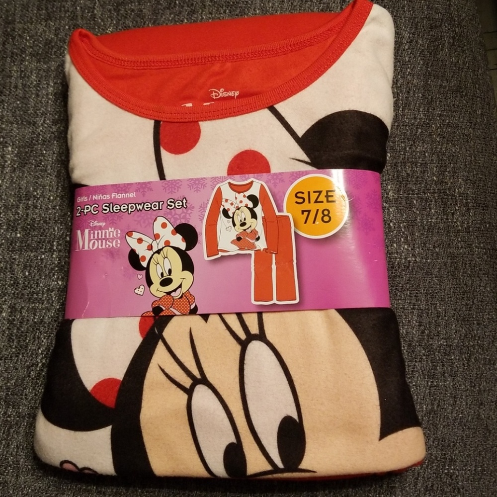 Adorable Minnie Mouse 2 Piece Sleepwear NWT